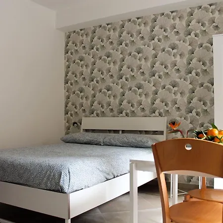 Cara 128, Appartamentini Nel Cuore Di Bagheria, Piano Primo Apartment